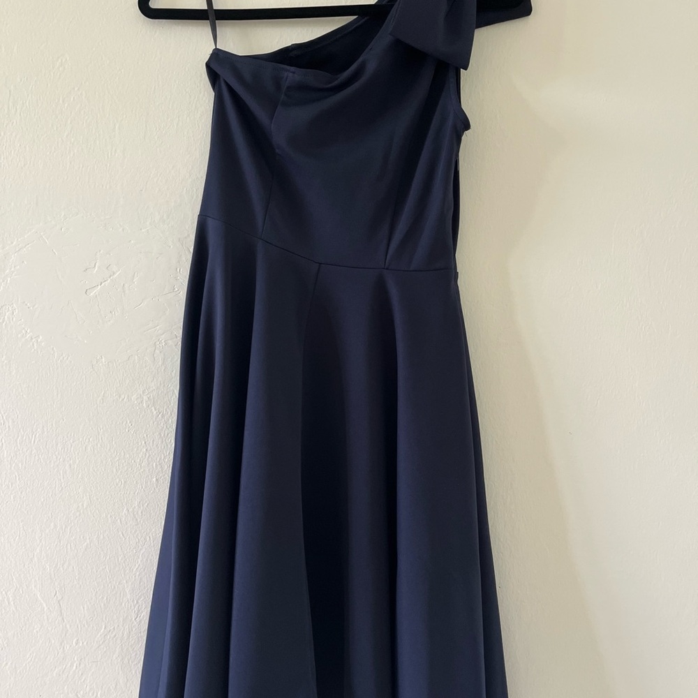 Elegant Navy One-Shoulder Dress